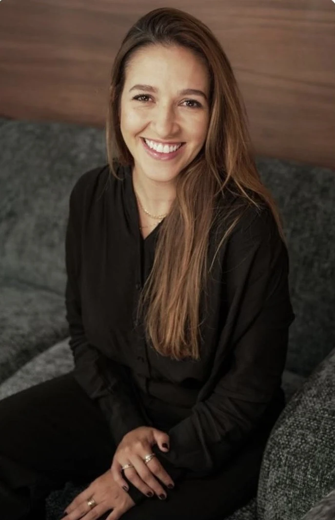 Nattalia Natty Soares, consultante Ademicon entre la France et le Brésil